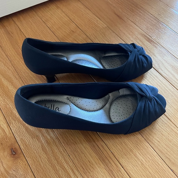 Heels (navy blue) - Picture 3 of 5